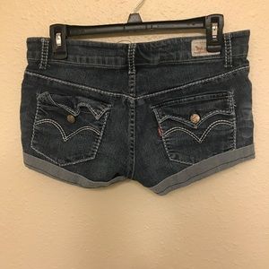 I am selling shorty short jeans from Levi’s